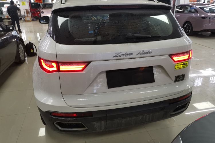 众泰T700 2017款 2.0T 自动尊享型车身外观6