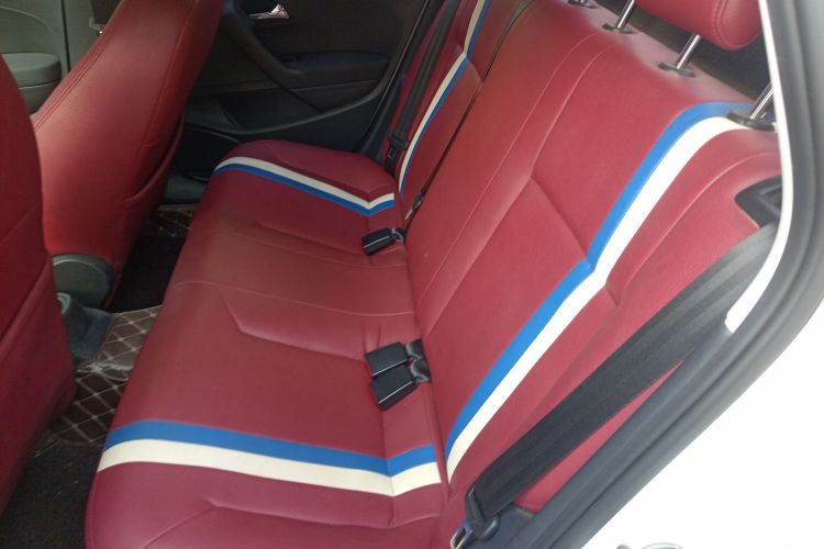 大众 Polo 2016款 1.4L 自动风尚型中控内饰21