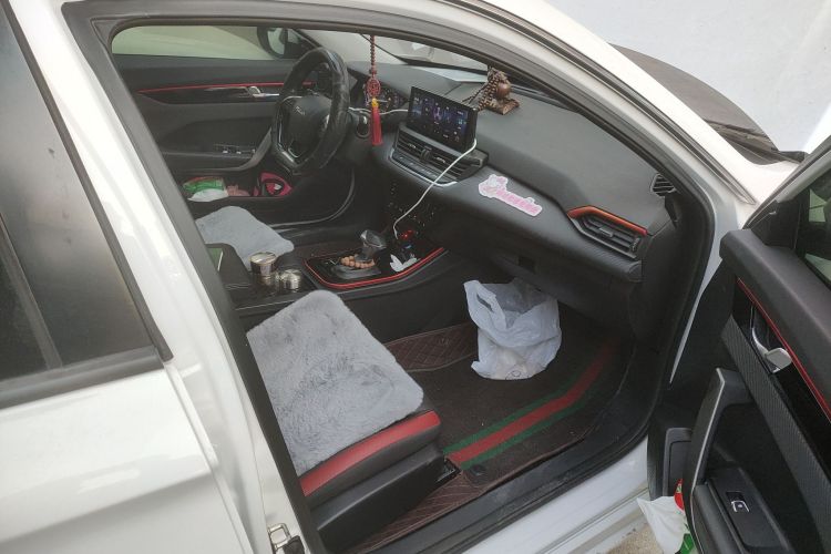 东风风神 奕炫 2021款 230T 自动追风版局部细节9005