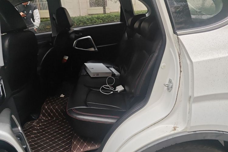 奇瑞 瑞虎5 2016款 2.0L 手动家悦版中控内饰21