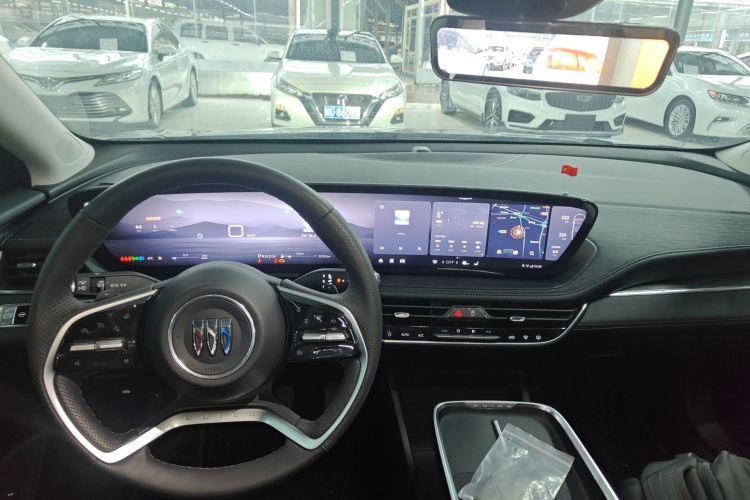 别克 君越 2023款 28T 越尊版中控内饰18