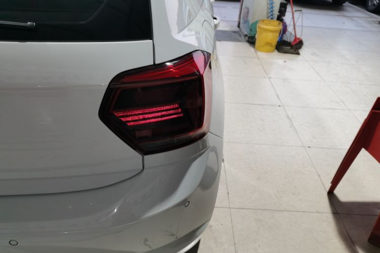 大众 Polo 2023款  Plus 1.5L 自动炫彩科技版车身外观9