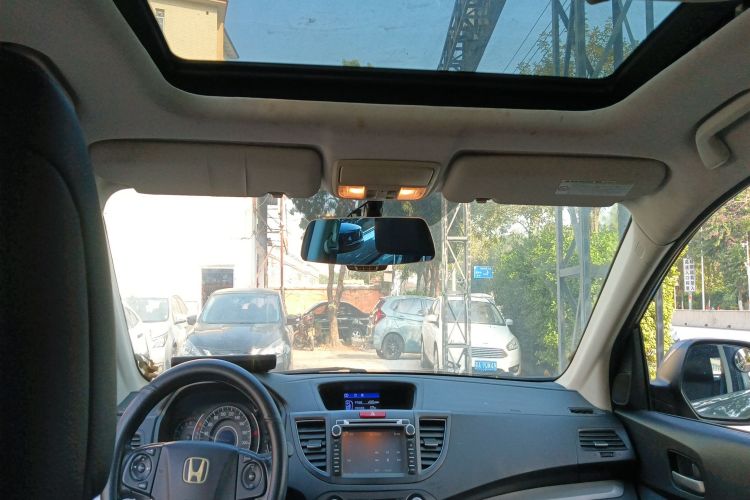 本田CR-V 2012款 2.4L 四驱豪华版局部细节22