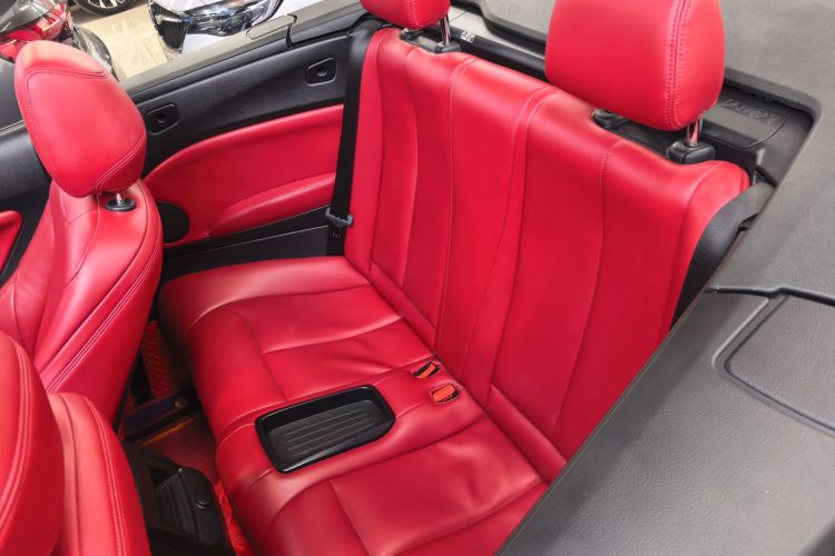 宝马2系(进口) 2018款 220i 敞篷轿跑车 运动设计套装中控内饰7004