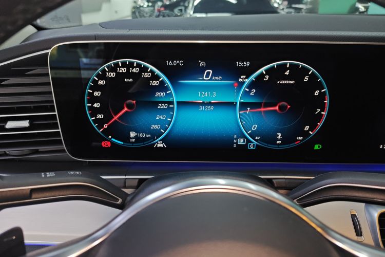 奔驰GLE 2023款 GLE 350 4MATIC 轿跑SUV 豪华型中控内饰14