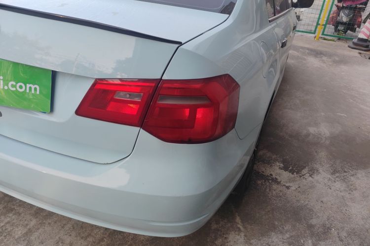 大众 捷达 2015款 质惠版 1.6L 自动时尚型车身外观9