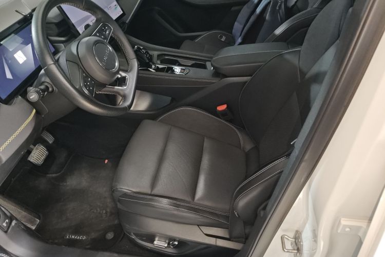 领克03 2023款 1.5TD DCT劲Pro中控内饰19