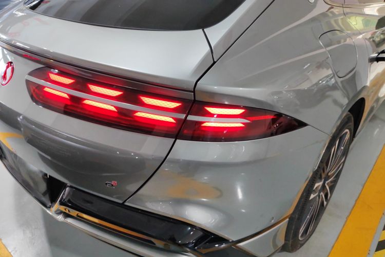 腾势Z9GT 2024款 1100四驱Ultra版车身外观9