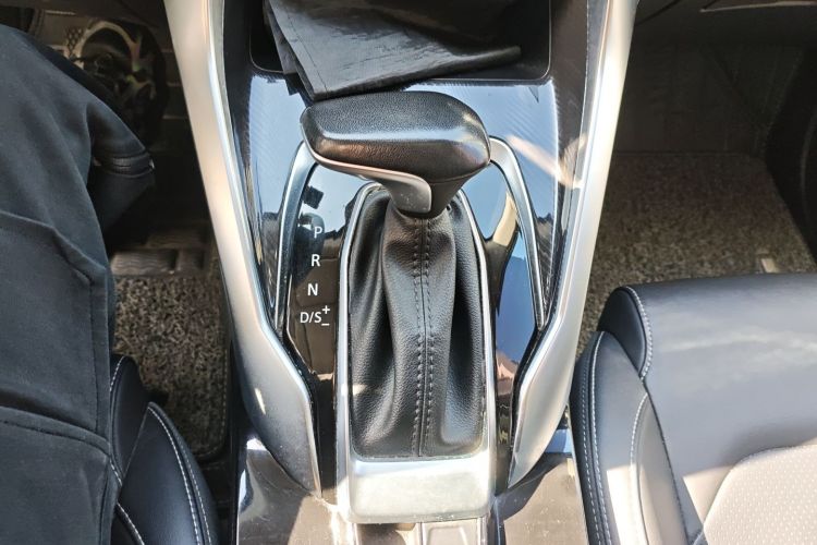 上汽大通MAXUS 大通G50 2019款 1.5T 自动豪华版 国V局部细节18