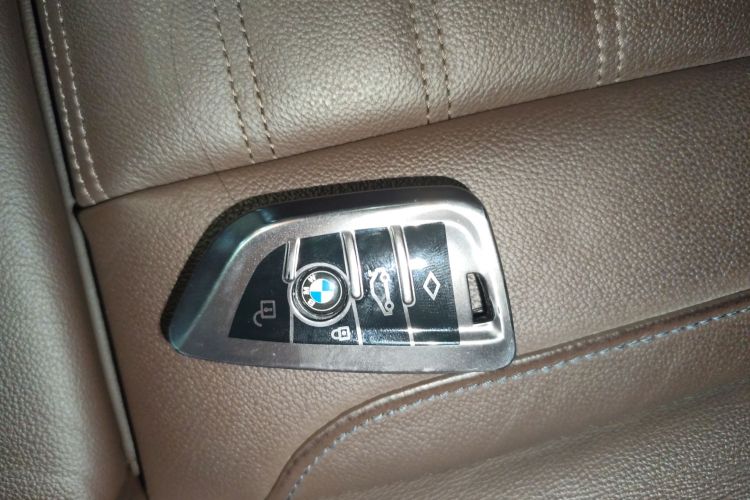 宝马X3 2019款 xDrive28i M运动套装中控内饰11