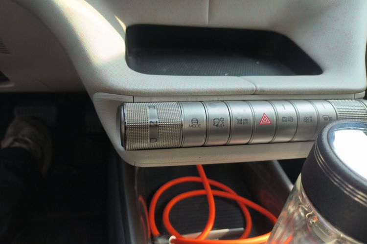 比亚迪 海豚 2021款 405km 时尚版中控内饰18