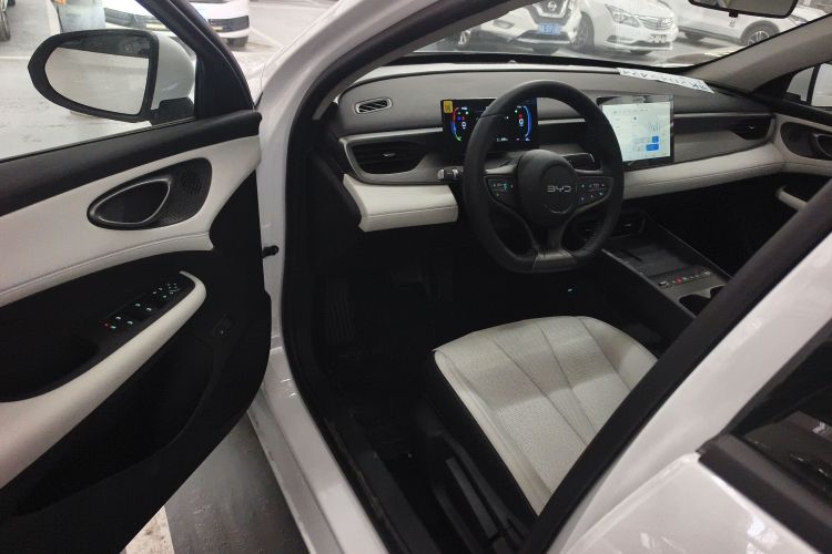 比亚迪 海豹05 DM-i 2026款 DM-i 128KM豪华型中控内饰7003