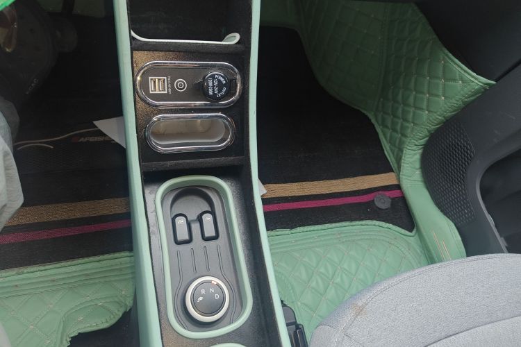 五菱汽车 宏光MINIEV 2021款 马卡龙臻享款 磷酸铁锂中控内饰18