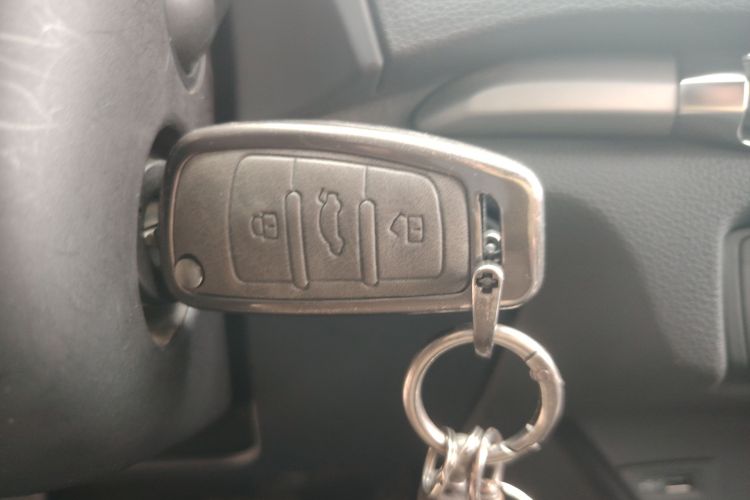 奥迪A3 2018款 30周年年型 Sportback 35 TFSI 进取型中控内饰11