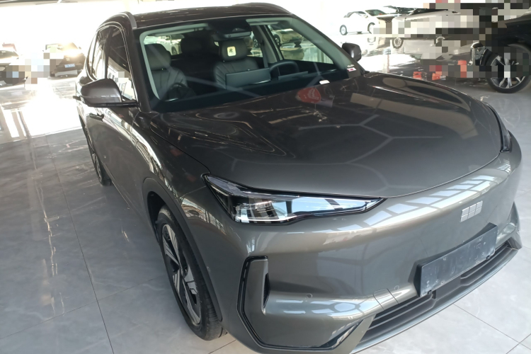 吉利银河 银河E5 2024款 530km 星舰版车身外观3