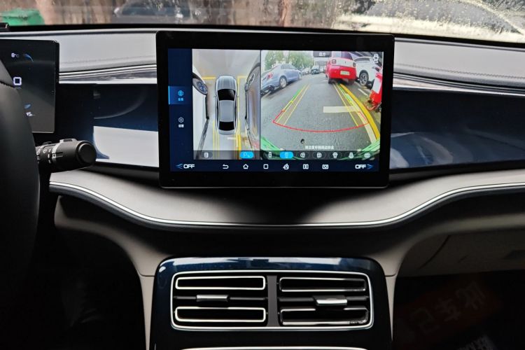 比亚迪 秦PLUS 2023款 冠军版 EV 510KM超越型中控内饰16