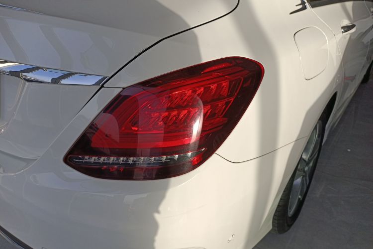 奔驰C级 2019款 C 260 L 运动版车身外观6006