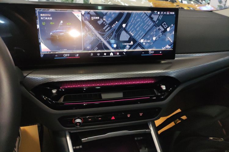 宝马3系 2025款 330Li M运动曜夜套装中控内饰16