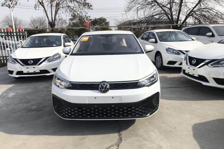 大众 朗逸 2025款 新锐 1.5L 出众新逸版车身外观2