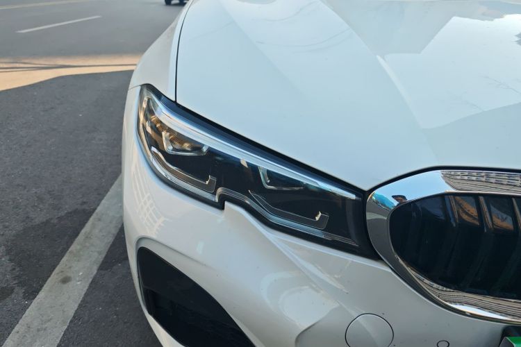 宝马3系 2022款 325Li M运动套装车身外观8