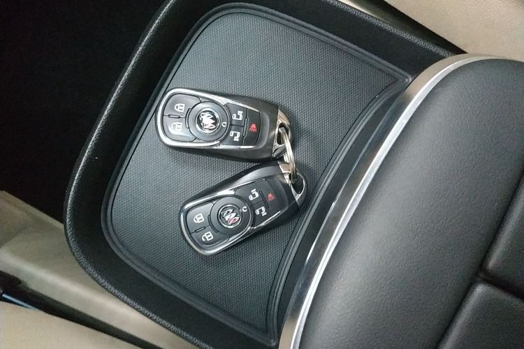 别克GL8 2022款 ES陆尊 653T 尊享型中控内饰11