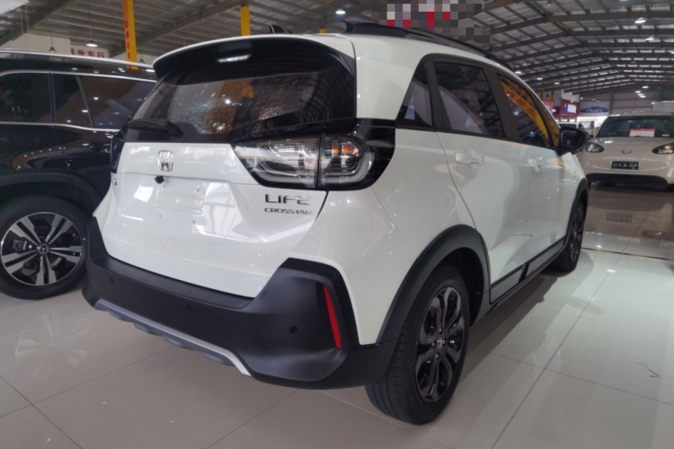 本田 LIFE 2021款 1.5L CVT CRO-SS灵趣版车身外观7