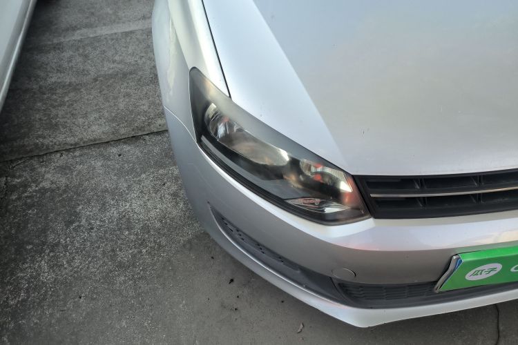 大众 Polo 2011款 1.4L 手动致乐版车身外观8