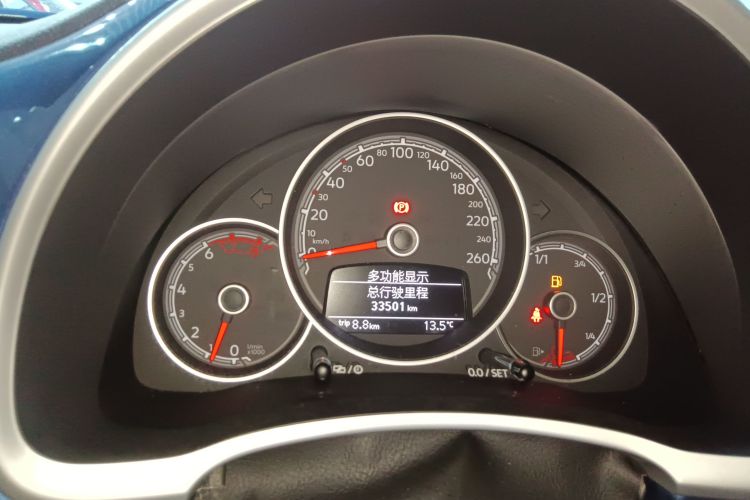 大众 甲壳虫 2018款 180TSI 宜乐型中控内饰14