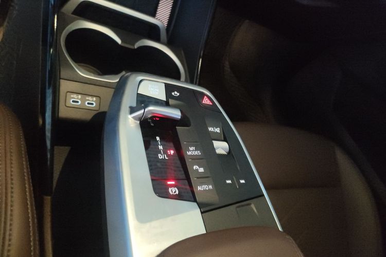 宝马X1 2023款 sDrive25Li M运动套装中控内饰18