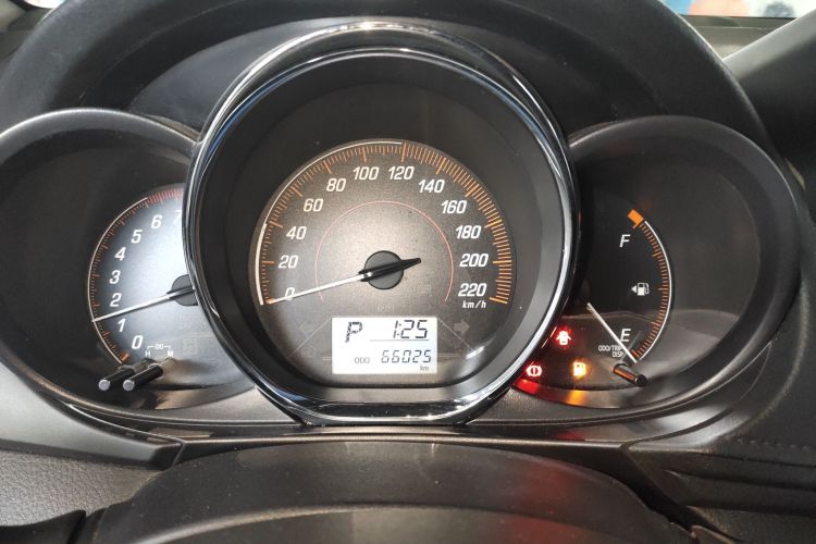 丰田 YARiS L 致享 2020款 1.5L CVT领先版中控内饰14