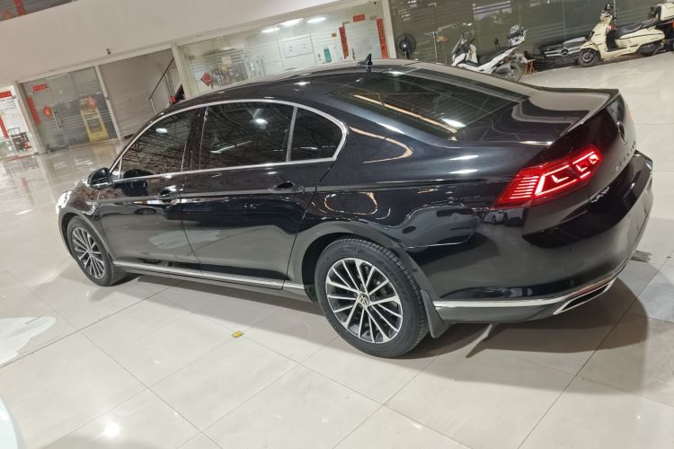 大众 迈腾 2020款 380TSI DSG 豪华型车身外观4