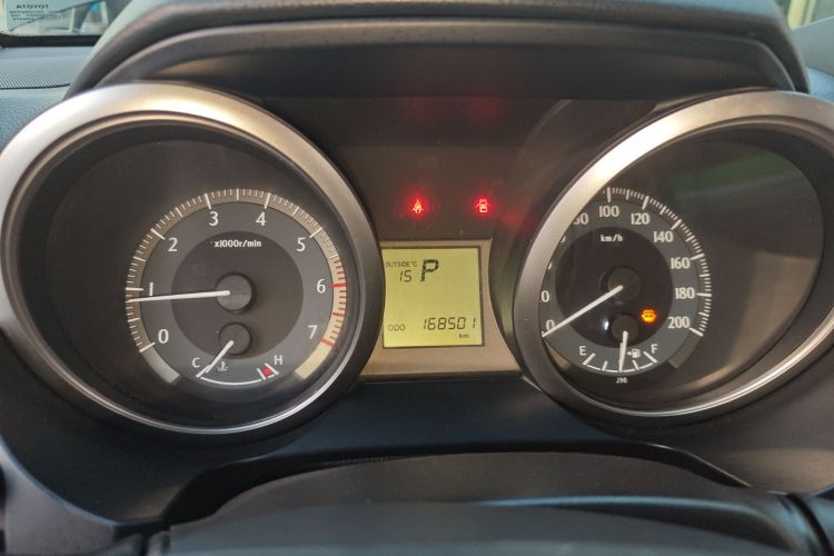 丰田 普拉多 2016款 2.7L 自动标准版局部细节14