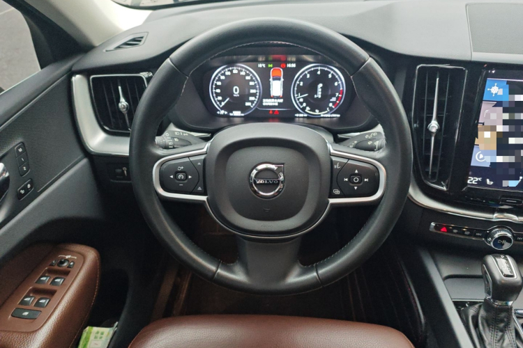 沃尔沃XC60 2019款 T5 四驱智远版 国V中控内饰13
