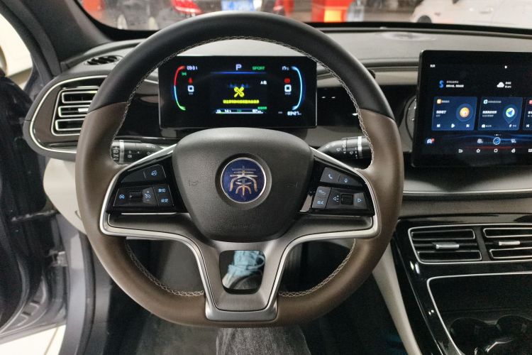 比亚迪 秦PLUS 2024款 荣耀版 EV 420KM领先型中控内饰13