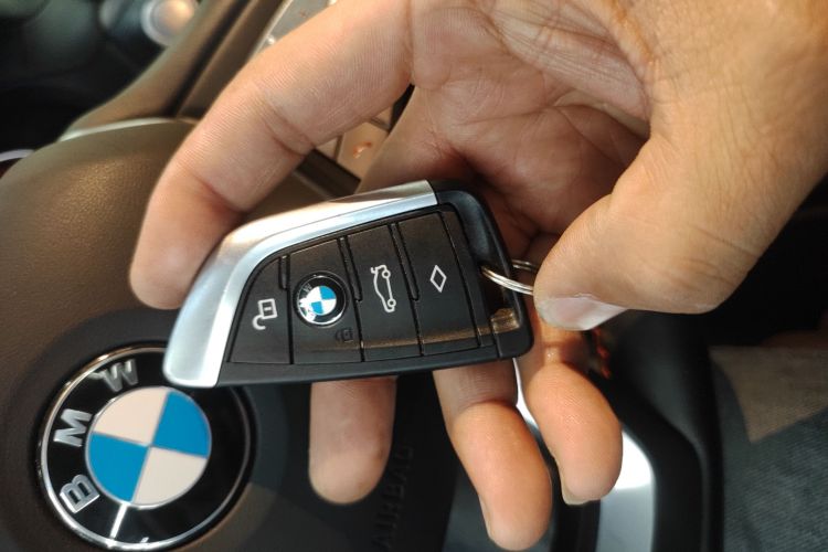 宝马X3 2021款 改款 xDrive28i 豪华套装中控内饰7001