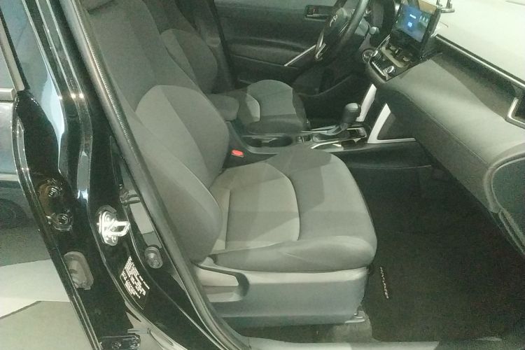 丰田 锋兰达 2023款 2.0L CVT精英版局部细节41