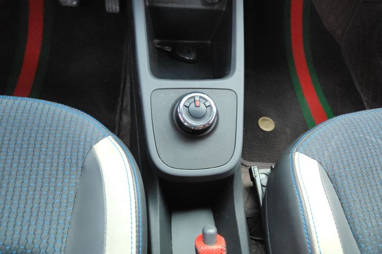 雷诺 e诺 2019款 e尚型中控内饰18