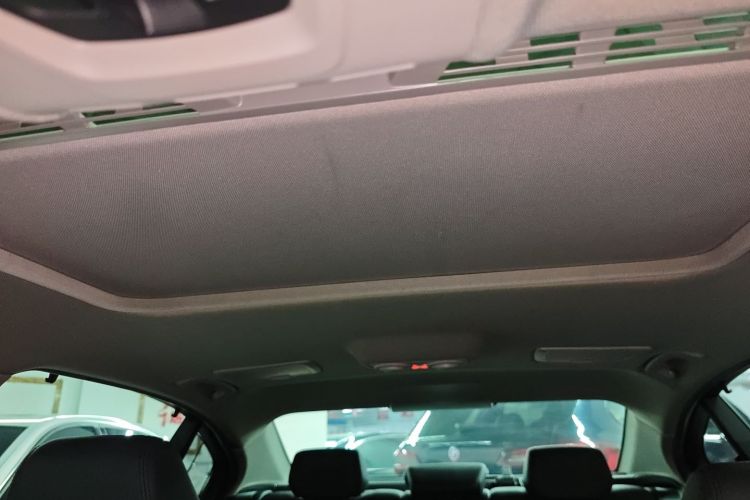 宝马3系 2016款 316Li 时尚型中控内饰22