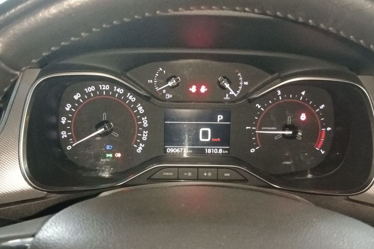 雪铁龙C5 2017款 350THP 自动豪华型中控内饰14