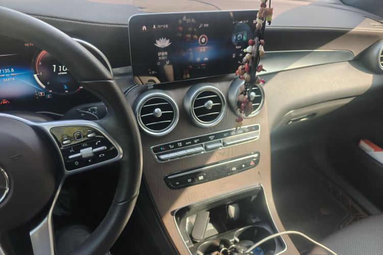 奔驰GLC 2020款 改款 GLC 300 L 4MATIC 动感型中控内饰16