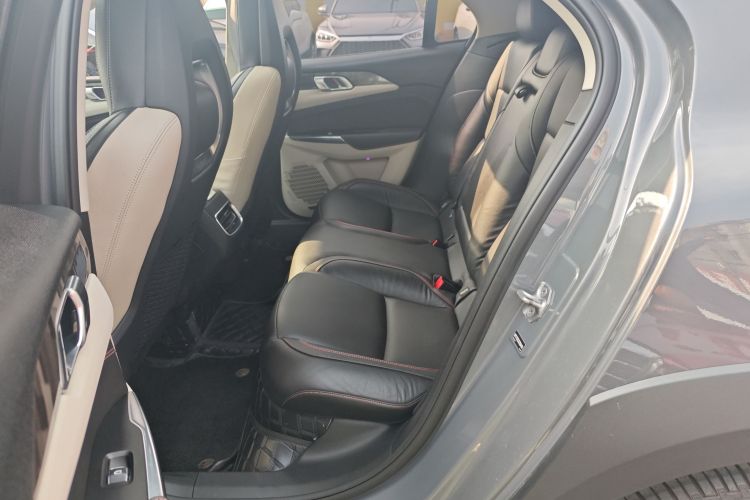 领克02 2019款 高能版 2.0T 自动两驱耀版 国VI中控内饰21