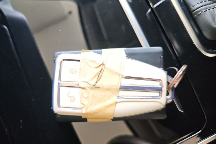 红旗HS5 2022款 2.0T 智联旗悦版中控内饰11