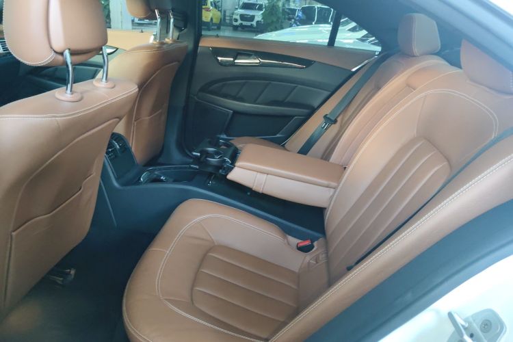 奔驰CLS 2017款 CLS 260逸彩版中控内饰7004