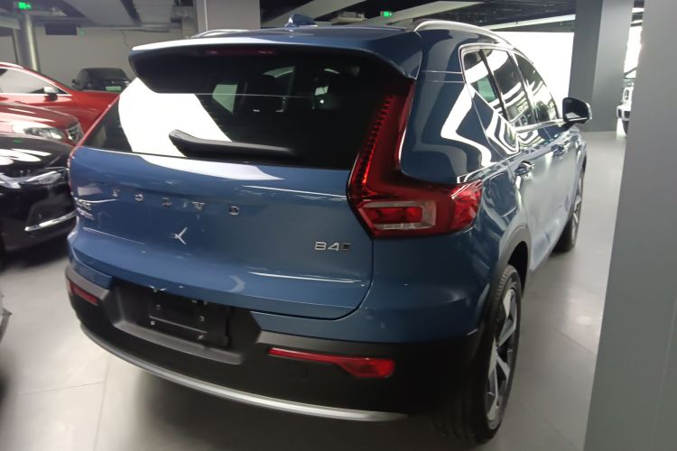 沃尔沃XC40 2023款 B4 四驱智远豪华版车身外观6005