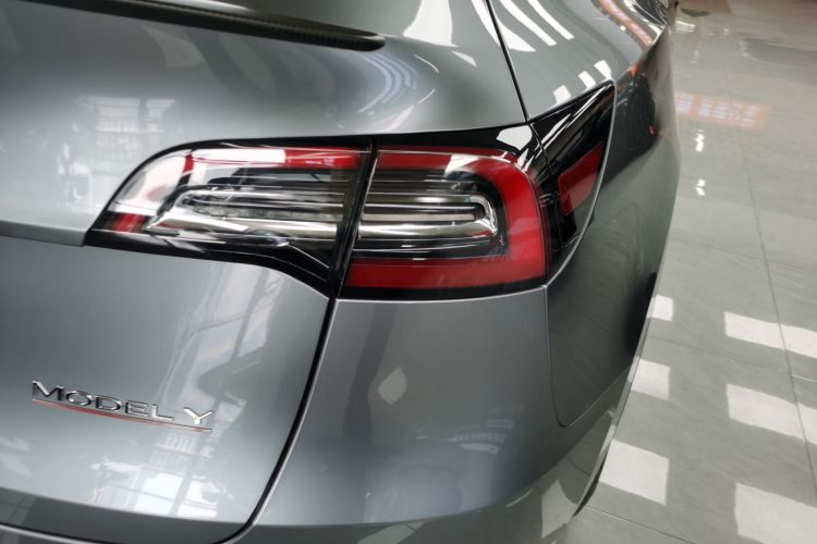 特斯拉 Model Y 2024款 Performance高性能版车身外观6006