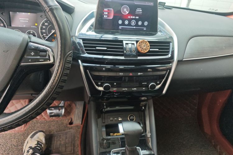 宝沃BX5 2017款 25TGDI 自动两驱风尚Plus型中控内饰16