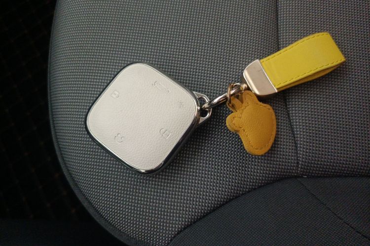 长安启源 长安Lumin 2022款 301km 蜜甜款中控内饰7001