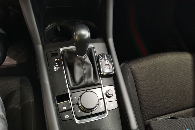 马自达3 昂克赛拉 2023款 2.0L 自动质炫版中控内饰18