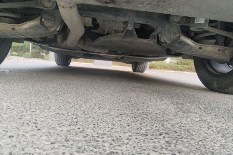 奥迪Q5L 2020款 40 TFSI 荣享时尚型局部细节9009