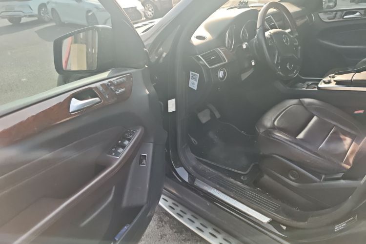 奔驰M级 2014款 ML 400 4MATIC豪华型中控内饰7003